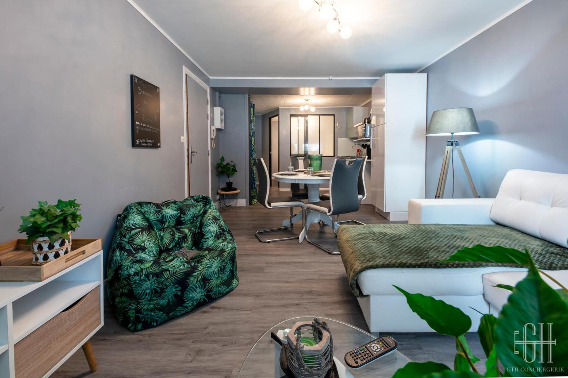Rabelais - A 5min Du Chateau D'amboise Apartment *